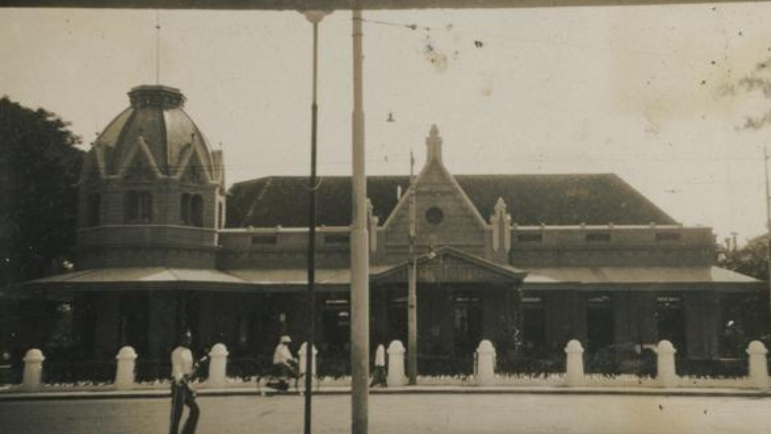DEJAVASCHE BANK  1900